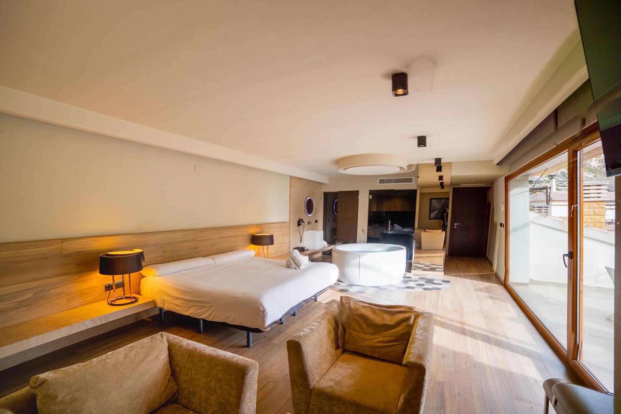 Suites Finca Los Olivos Alcala del Jucar Zimmer foto